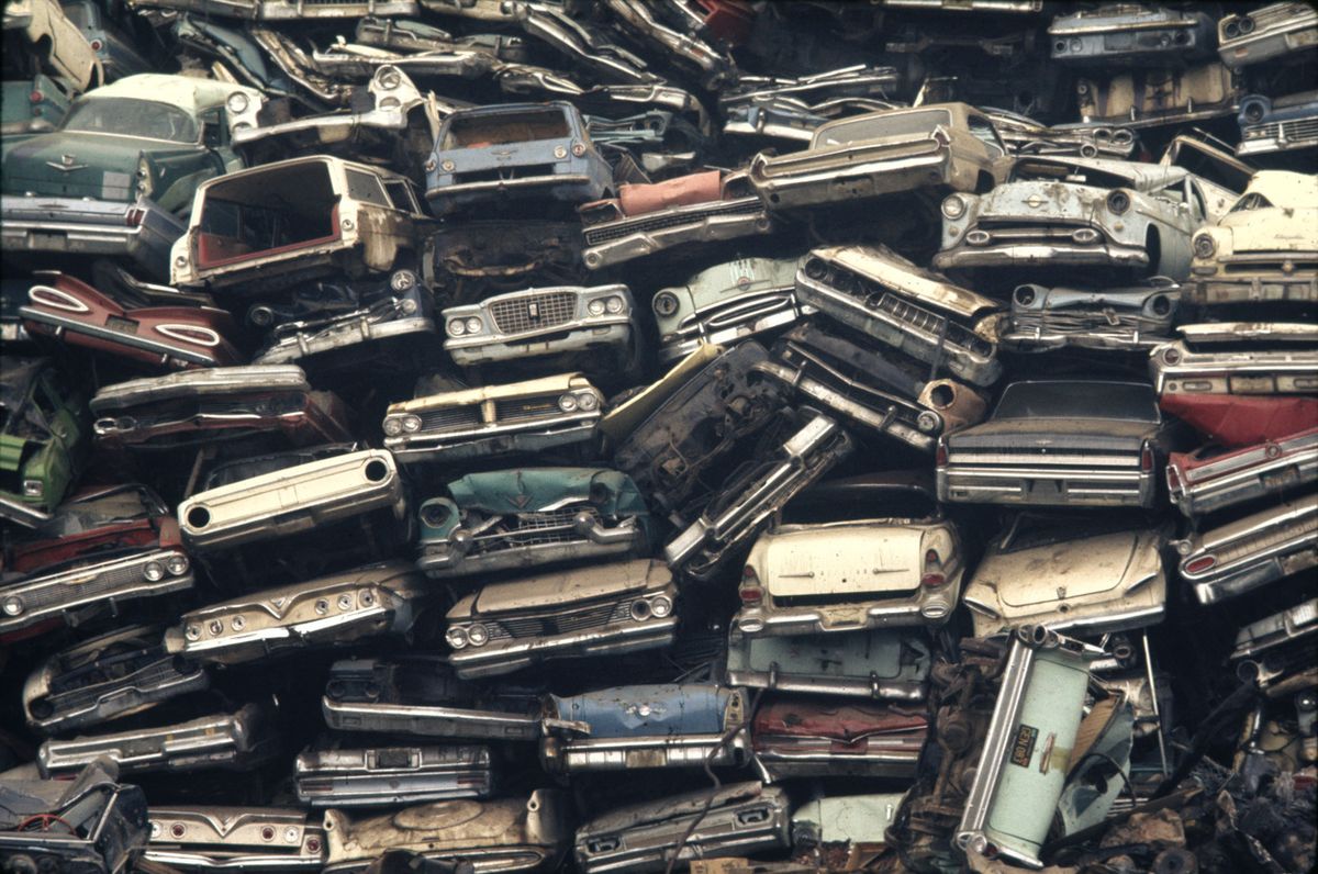 HO Salvaged Automobiles in Stack version #1 